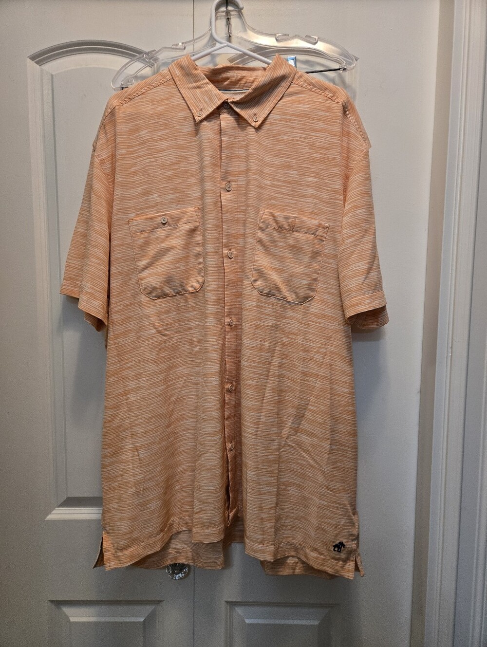 Carribbean Joe Men's Short-Sleeve Button-Up Shirt in Peach Stripe With Vents